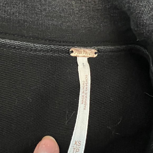 Free People black/grey off the shoulder‎ top (xs) - Picture 3 of 3